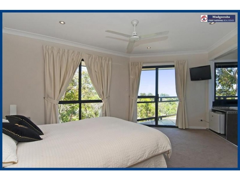 9a Duke Crt, Tallai QLD 4213