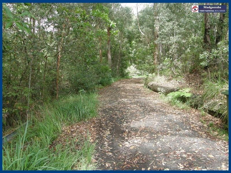 114 Waters Road, Bonogin QLD 4213