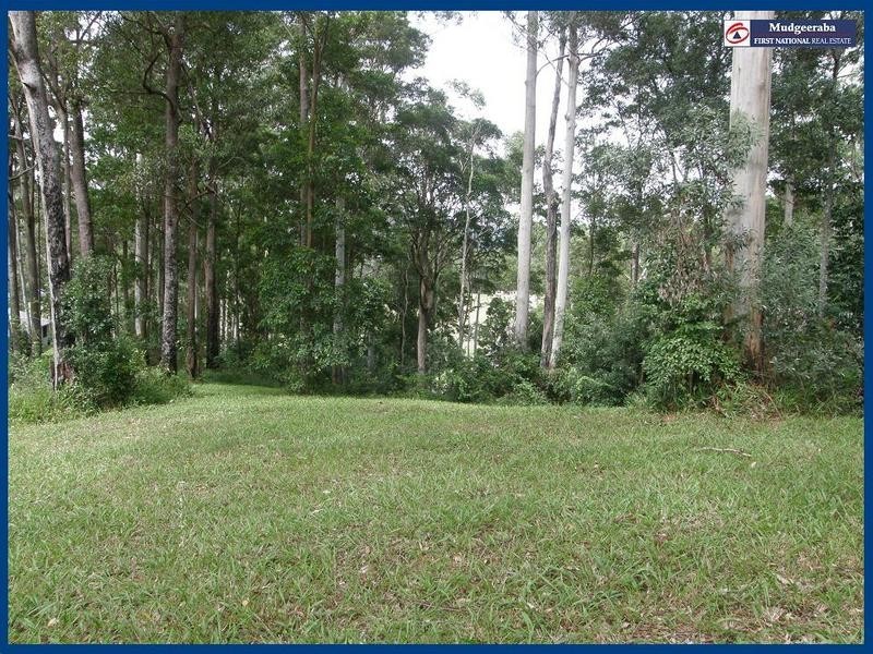 25 Friarbird Crescent, Bonogin QLD 4213