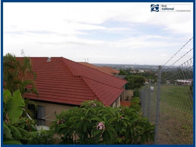 72 Kincaid Drive, Highland Park QLD 4211