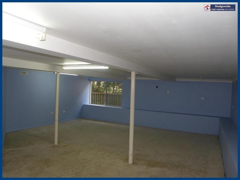 6 Regency Place, Mudgeeraba QLD 4213