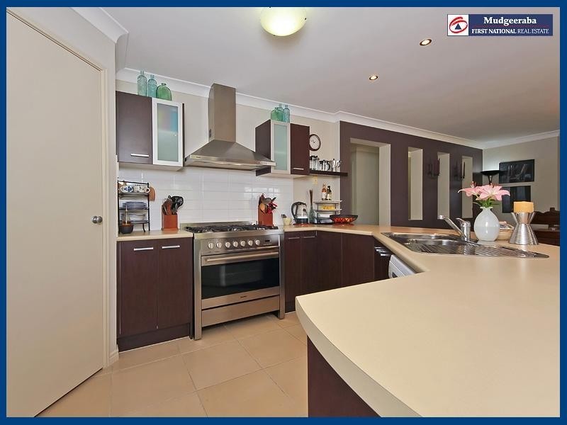 71 Clover Hill Drive, Mudgeeraba QLD 4213