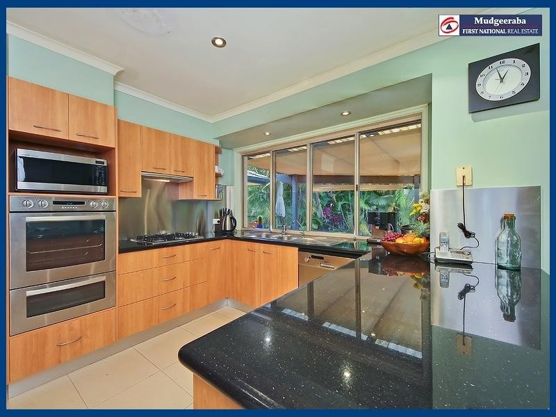 5 Underhill Place, Tallai QLD 4213