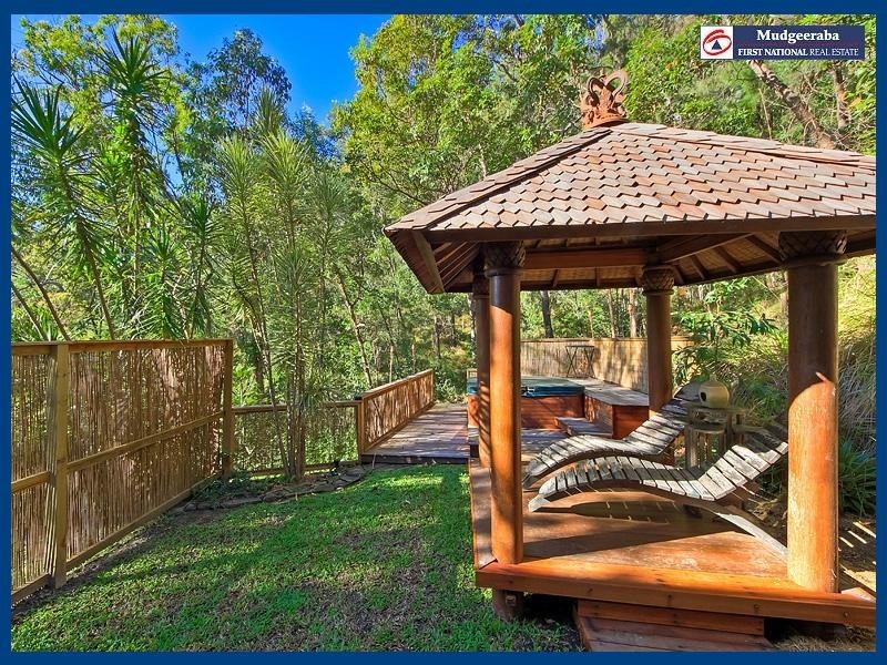 18 Carol Anne Court, Bonogin QLD 4213