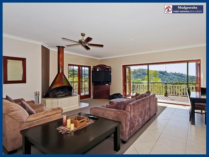 18 Carol Anne Court, Bonogin QLD 4213