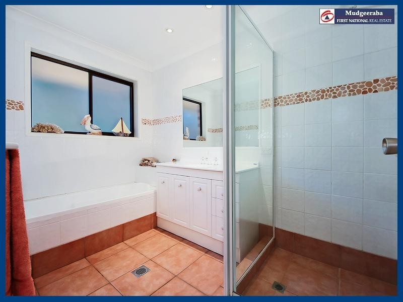 8 Hackworth Court, Worongary QLD 4213