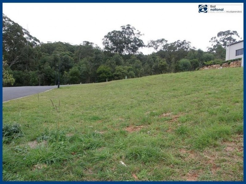 33 Emerson Drive, Bonogin QLD 4213