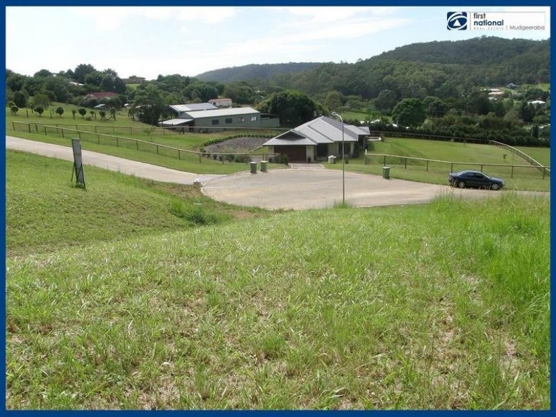 25 Friarbird Crescent, Bonogin QLD 4213
