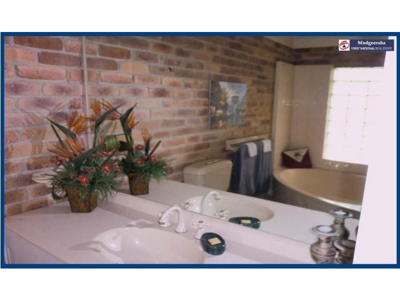 10 Raffles Court, Mudgeeraba QLD 4213