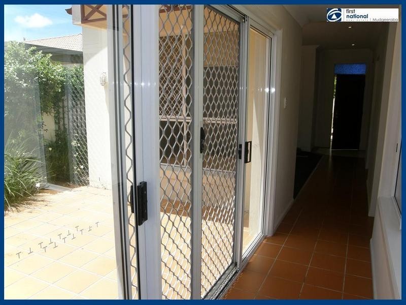 9 Highgate Lane, Robina QLD 4226