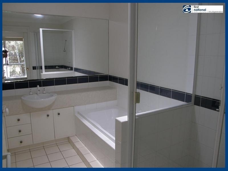 9 Highgate Lane, Robina QLD 4226