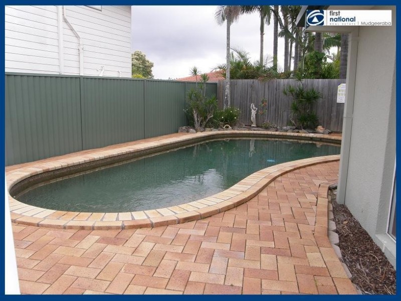 7 Elsemore Court, Carrara QLD 4211