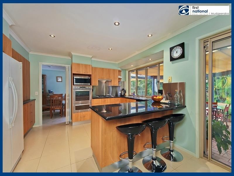 5 Underhill Place, Tallai QLD 4213