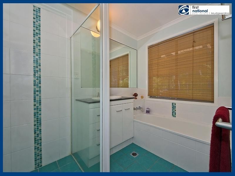 5 Underhill Place, Tallai QLD 4213