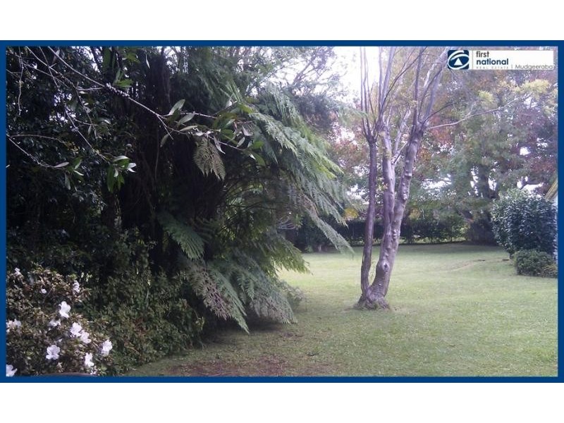 8 Lloyds Road, Springbrook QLD 4213