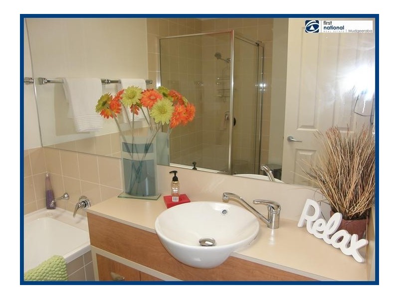 117/136 Palm Meadows Drive, Carrara QLD 4211