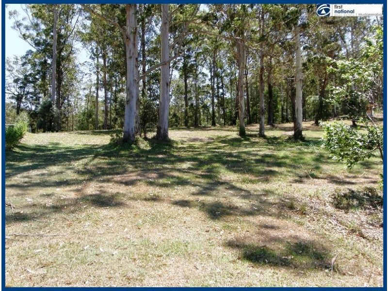 5 Friarbird Crescent, Bonogin QLD 4213