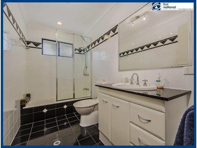 8 Equinox Court, Mudgeeraba QLD 4213