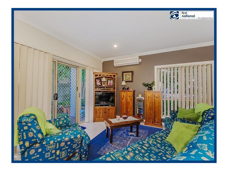 2/23 Robert Street, Mudgeeraba QLD 4213