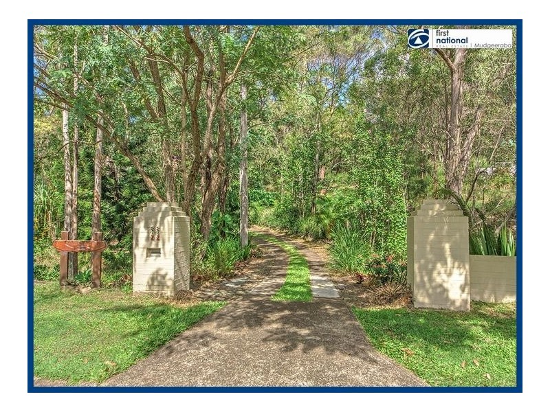 33 Strawberry Road, Mudgeeraba QLD 4213