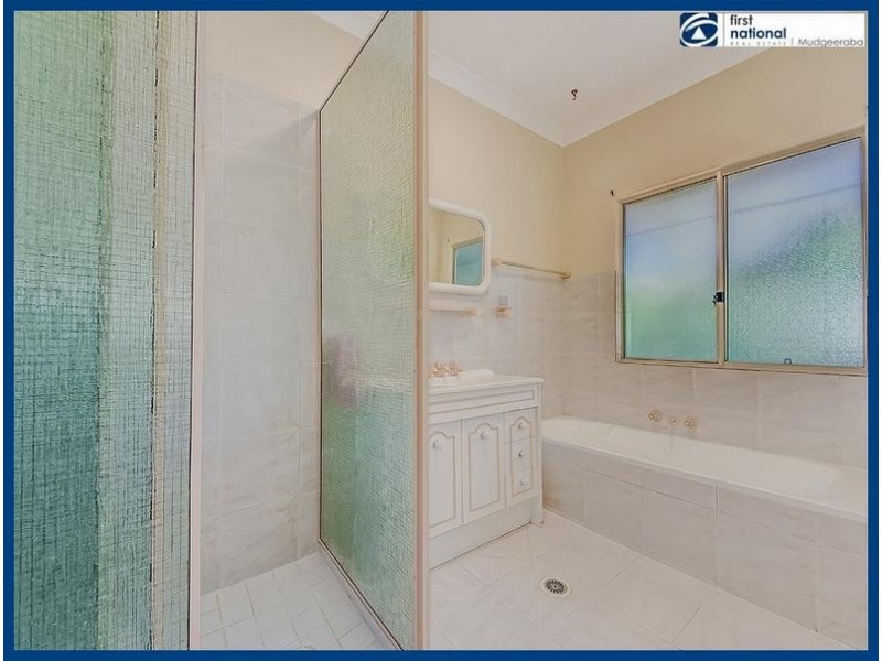 54 Shuttlewood Court, Bonogin QLD 4213