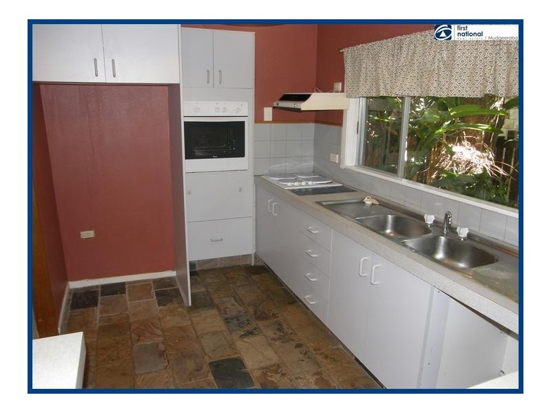 60 Falconer Street, Southport QLD 4215