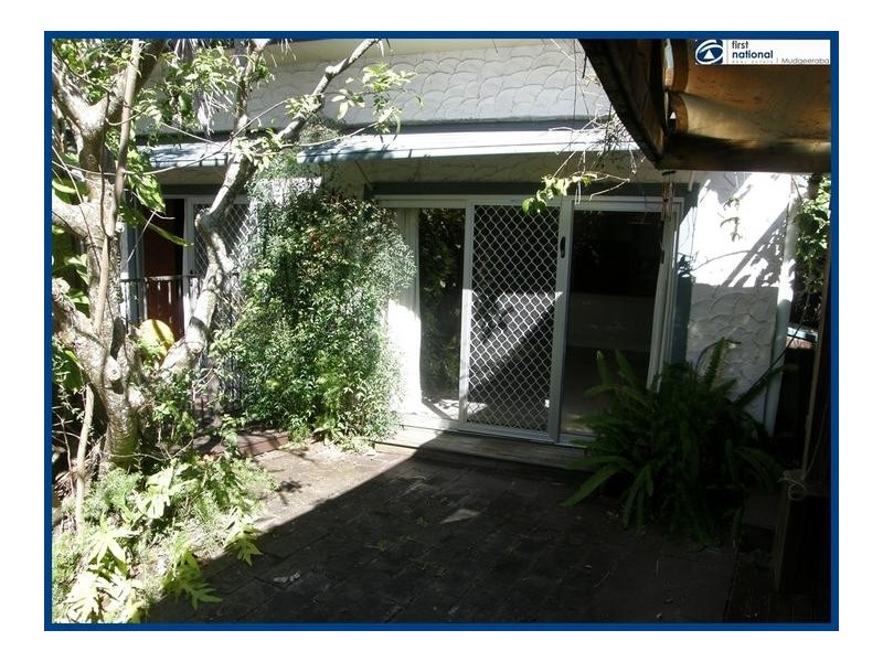 60 Falconer Street, Southport QLD 4215