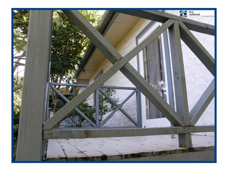 60 Falconer Street, Southport QLD 4215