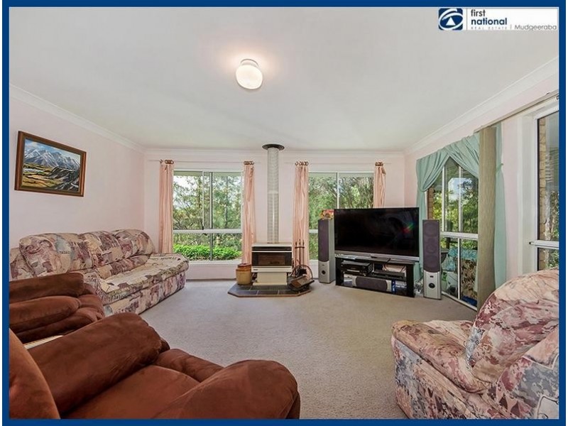 64 Aylesham Drive, Bonogin QLD 4213