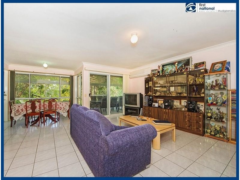 64 Aylesham Drive, Bonogin QLD 4213