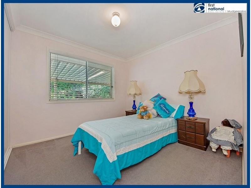 64 Aylesham Drive, Bonogin QLD 4213