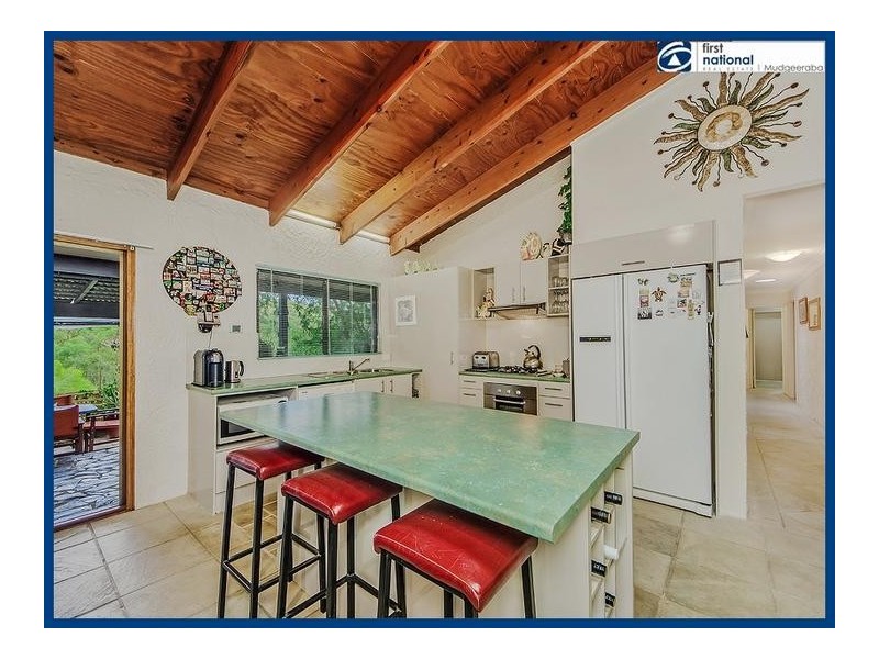 52 Bonogin Road, Mudgeeraba QLD 4213
