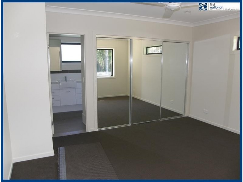 2/8 Onyx Court, Carrara QLD 4211