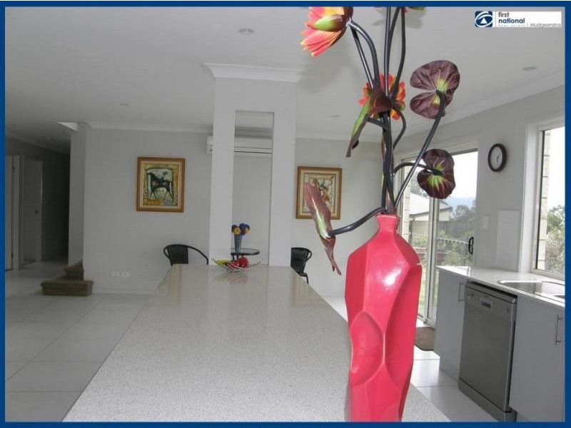 33 Tara Vista Boulevard, Highland Park QLD 4211