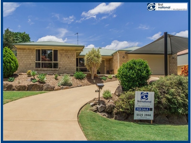 33 Armstrong Way, Highland Park QLD 4211