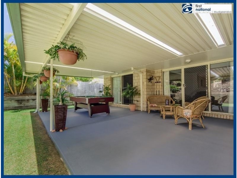 33 Armstrong Way, Highland Park QLD 4211
