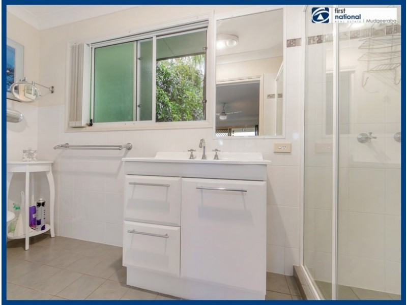 33 Glenrowan Drive, Tallai QLD 4213