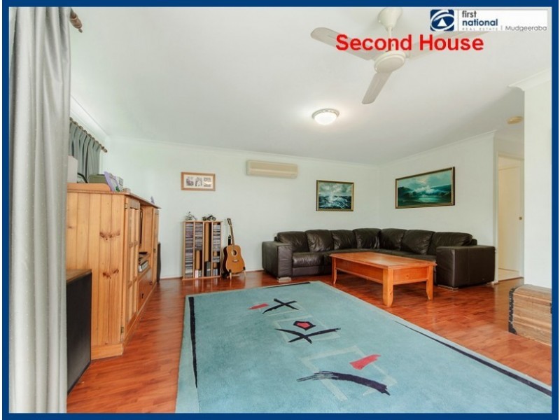33 Glenrowan Drive, Tallai QLD 4213