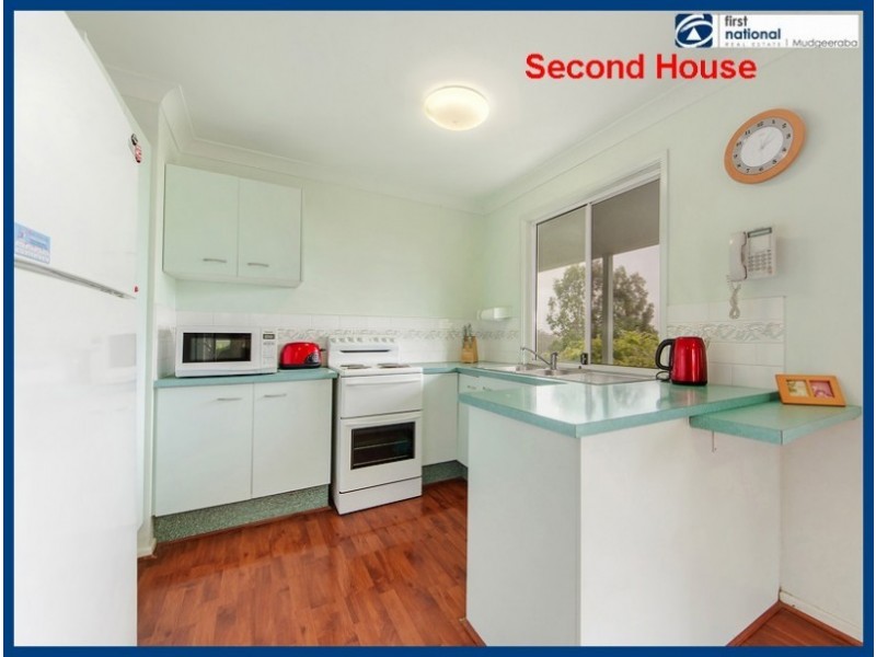 33 Glenrowan Drive, Tallai QLD 4213