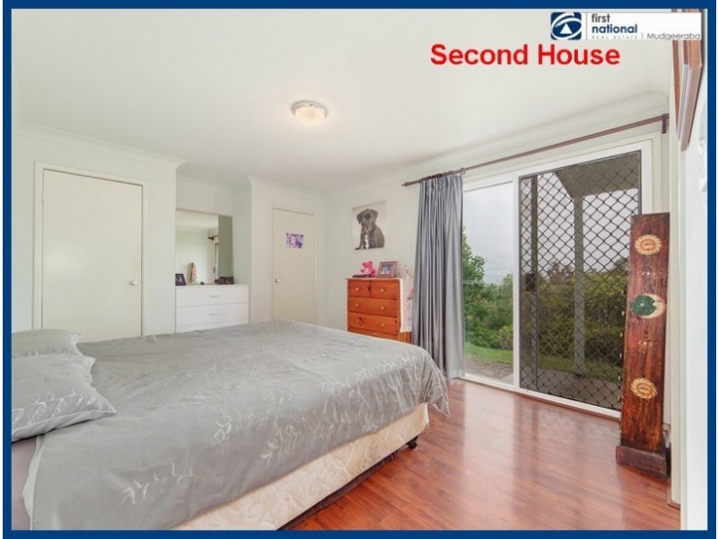 33 Glenrowan Drive, Tallai QLD 4213