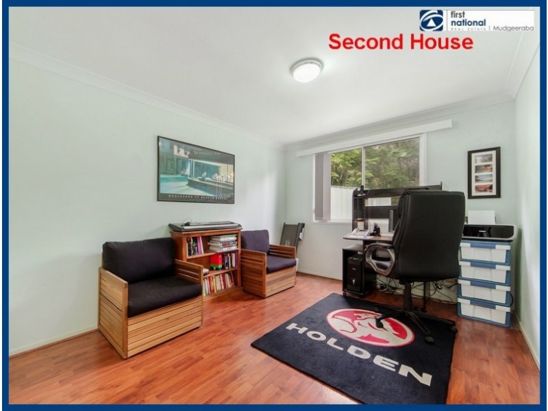 33 Glenrowan Drive, Tallai QLD 4213