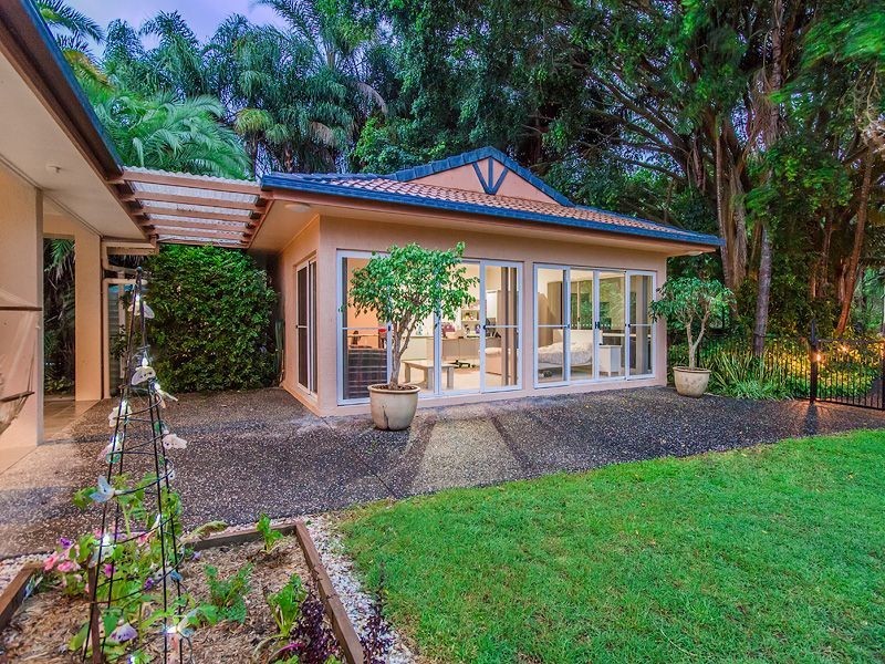 60 Charles Kurz Drive, Worongary QLD 4213