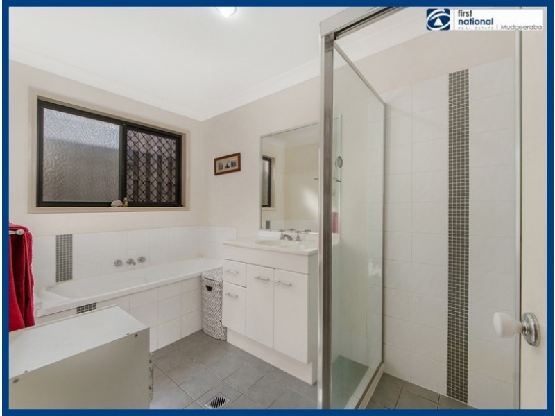 50 Merrilaine Crescent, Merrimac QLD 4226