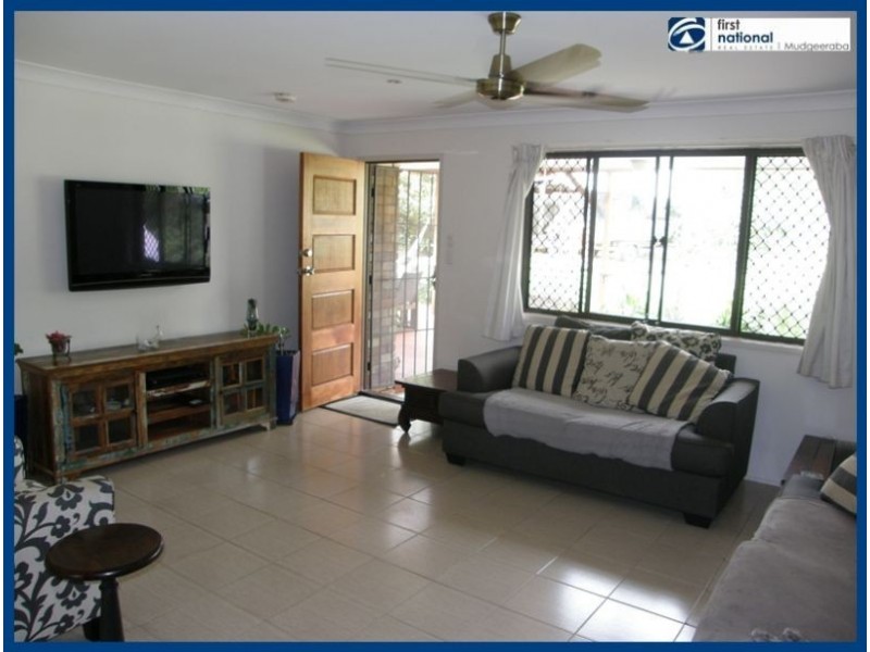 6 Planet Place, Mudgeeraba QLD 4213