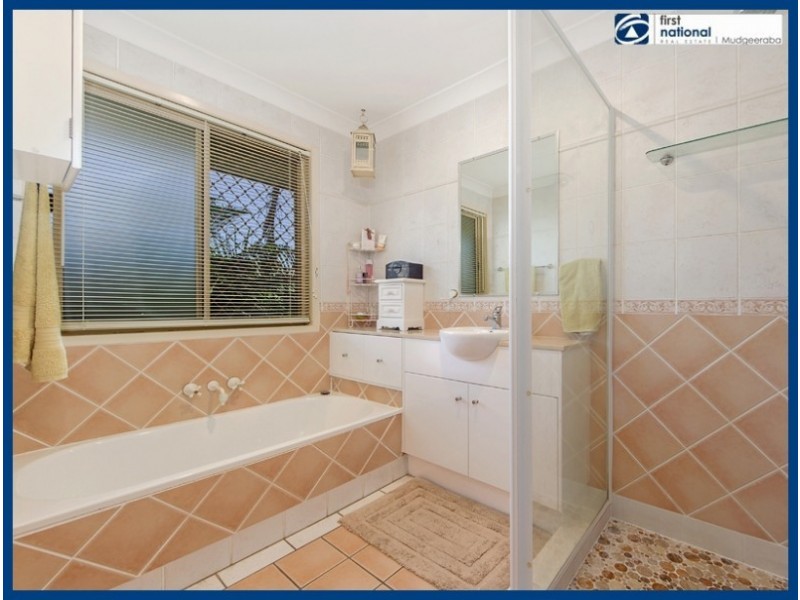 60 Highfield Drive, Merrimac QLD 4226