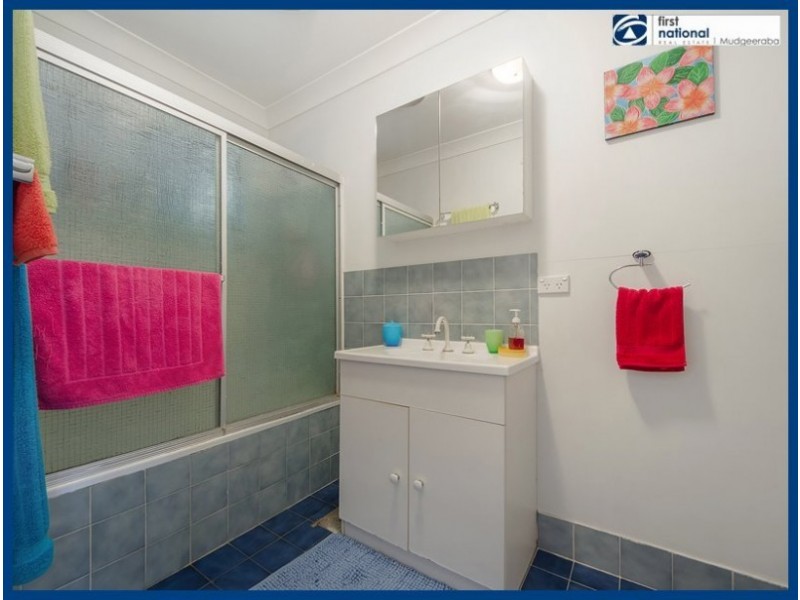 2/77 Railway Street, Mudgeeraba QLD 4213