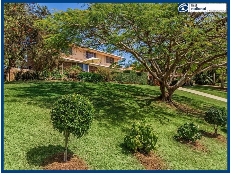 1 Coastview Crescent, Tallai QLD 4213