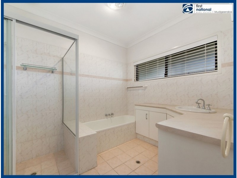 4 Alawara Drive, Tallai QLD 4213