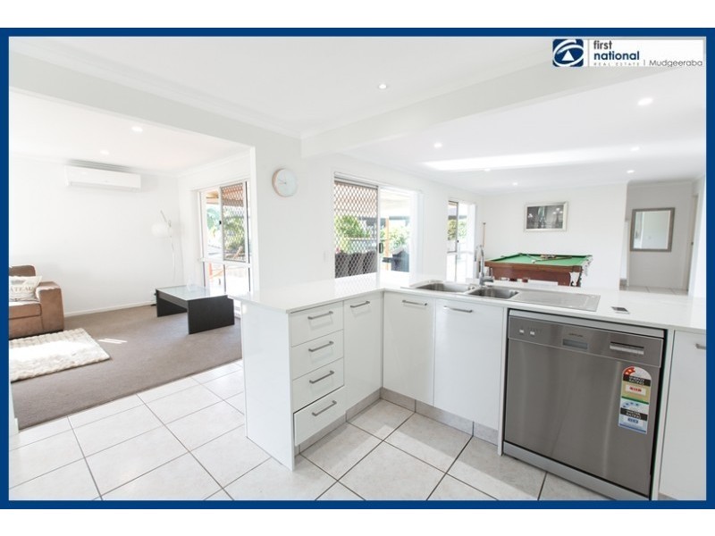 5 Drift Away Court, Robina QLD 4226
