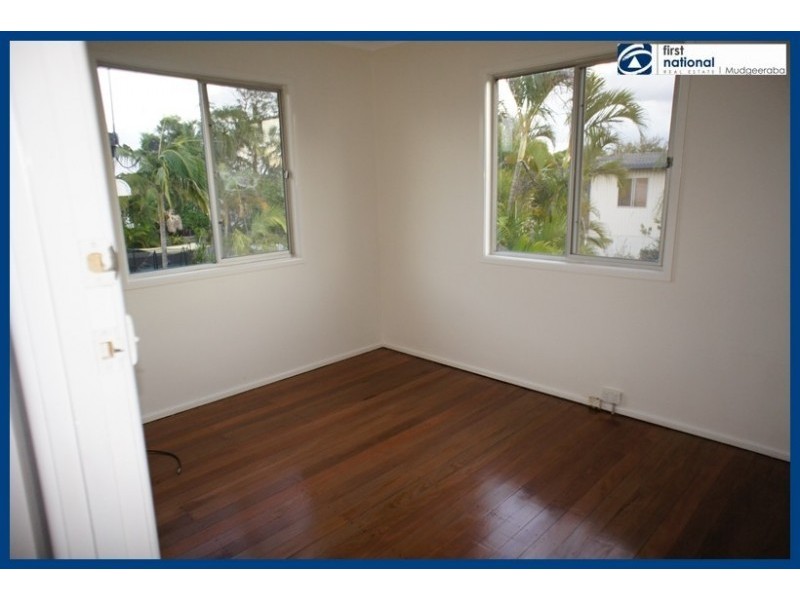2 Beitz, Labrador QLD 4215